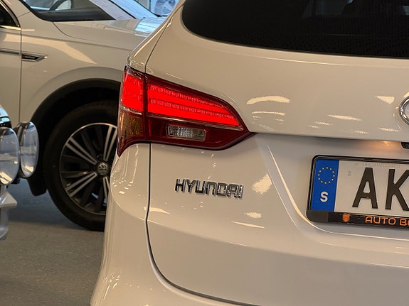 Hyundai Santa Fe 13 of 30