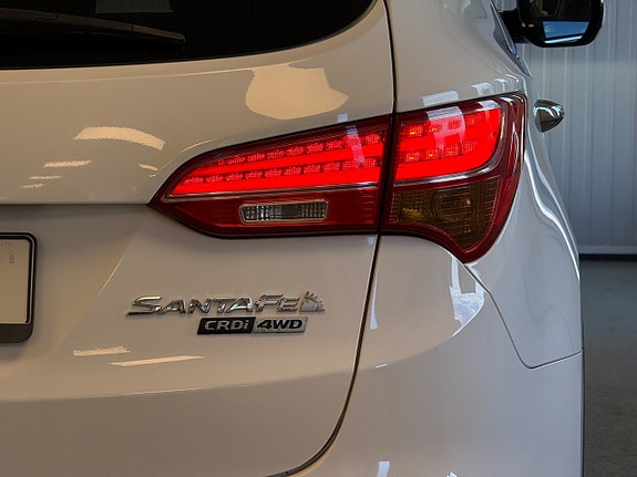 Hyundai Santa Fe 12 of 30