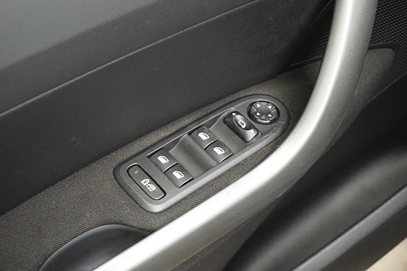 Peugeot 308 17 of 22