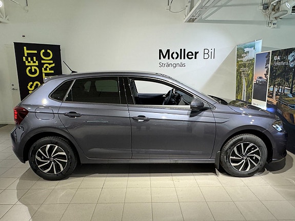 Volkswagen Polo 3 of 5