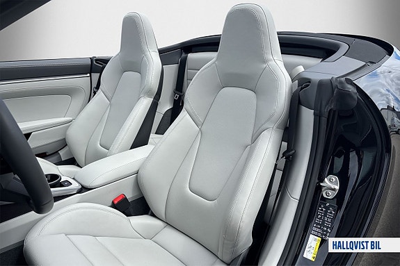 Porsche 911 Carrera S 16 of 26