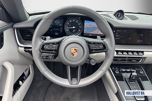 Porsche 911 Carrera S 23 of 26