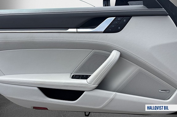 Porsche 911 Carrera S 17 of 26