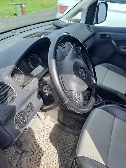 Volkswagen Caddy Maxi 4 of 5