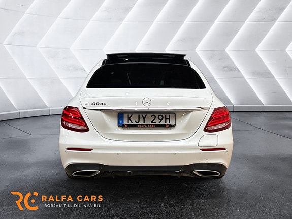 Mercedes-Benz E300 de 9 of 19
