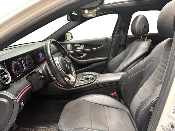 Mercedes-Benz E300 de 12 of 19
