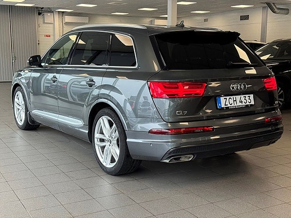 Audi Q7 5 of 5