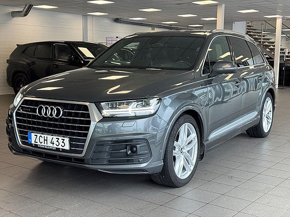 Audi Q7 6 of 25