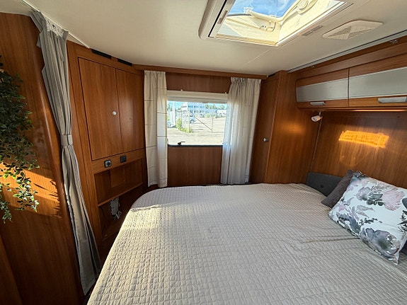 Dethleffs Magic White Edition Queenbed - B-kort - Solcell - Nya däck & Kamrem! 12 of 19