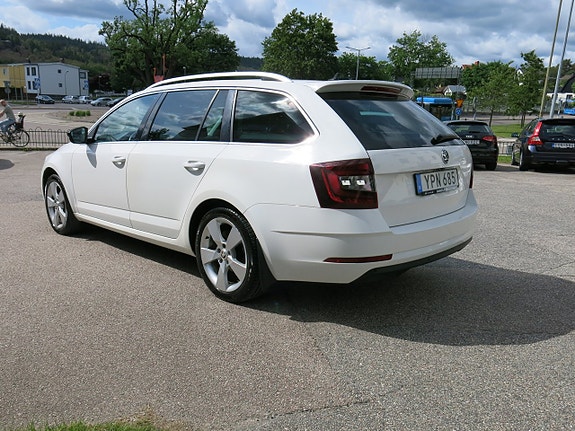 Skoda Octavia 4 of 5