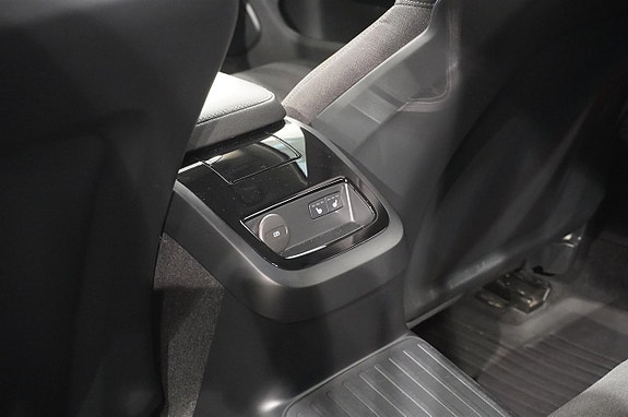 Volvo V60 14 of 18