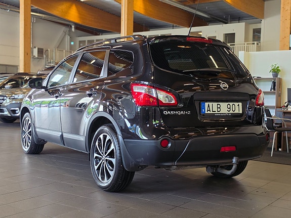 Nissan Qashqai+2 4 of 5