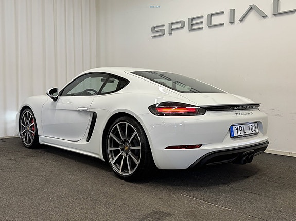 Porsche 718 Cayman S 19 of 20