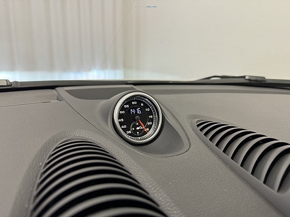 Porsche 718 Cayman S 10 of 20