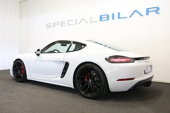 Porsche 718 Cayman S 3 of 5