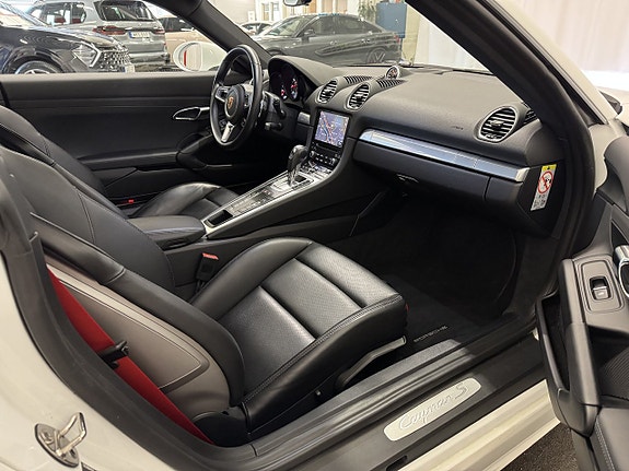 Porsche 718 Cayman S 12 of 20