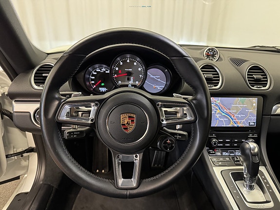Porsche 718 Cayman S 6 of 20
