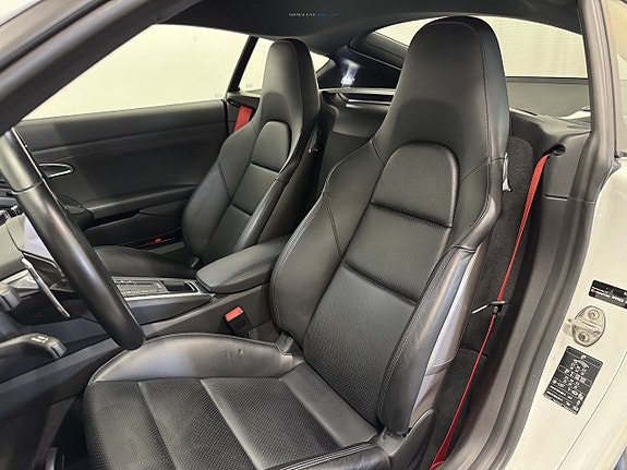 Porsche 718 Cayman S 5 of 20