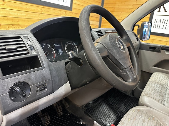 Volkswagen Transporter 9 of 11