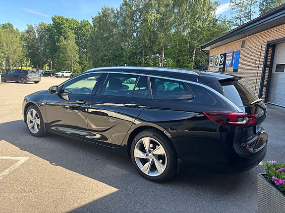 Opel Insignia 4 of 5