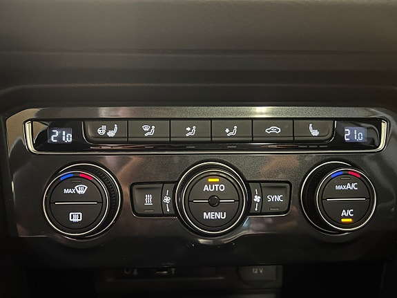 Volkswagen Tiguan 16 of 22