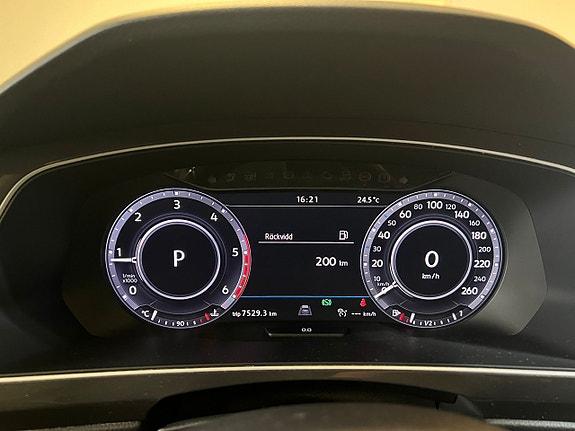 Volkswagen Tiguan 15 of 22