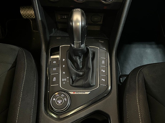 Volkswagen Tiguan 13 of 22