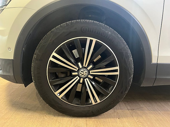 Volkswagen Tiguan 22 of 22