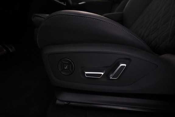 Audi Q6 e-tron 17 of 25