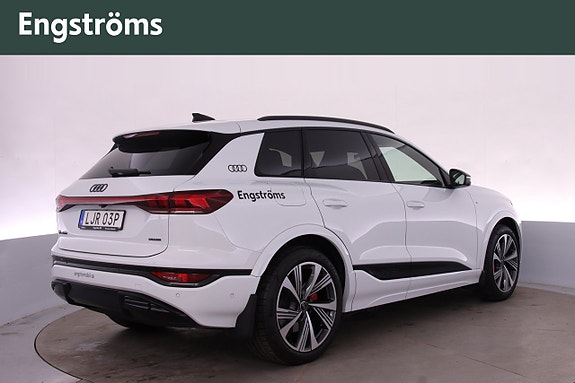 Audi Q6 e-tron 3 of 5