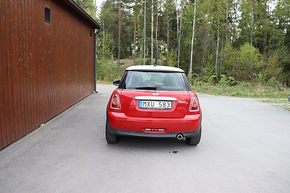 MINI Cooper 3 of 5