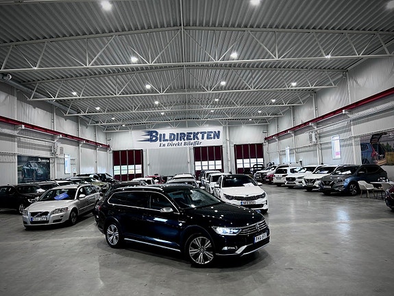 Volkswagen Passat Alltrack 3 of 5
