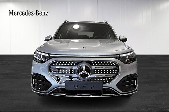 Mercedes-Benz GLB250 6 of 13