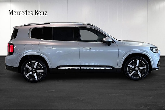 Mercedes-Benz GLB250 5 of 13