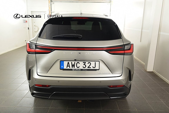 Lexus NX450h+ 4 of 24