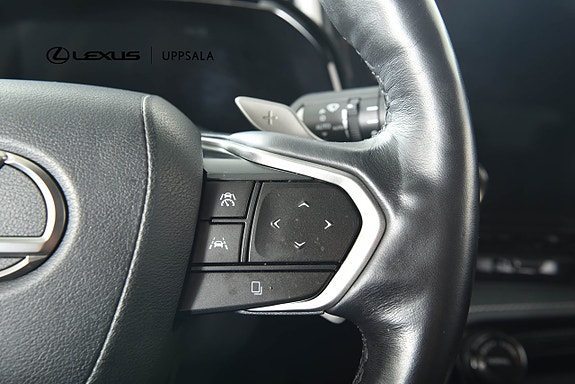 Lexus NX450h+ 16 of 24