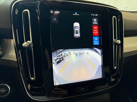 Volvo XC40 18 of 19