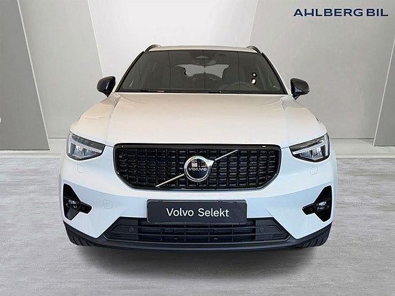 Volvo XC40 5 of 5