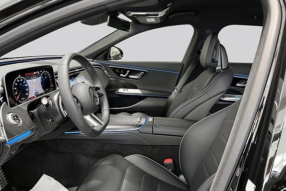 Mercedes-Benz E300 de 8 of 14
