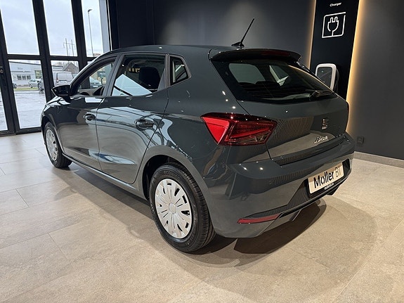 Seat Ibiza 4 of 5