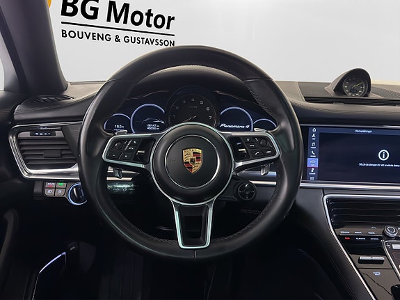 Porsche Panamera 4 14 of 23