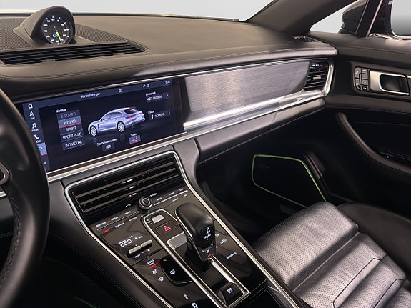 Porsche Panamera 4 19 of 23