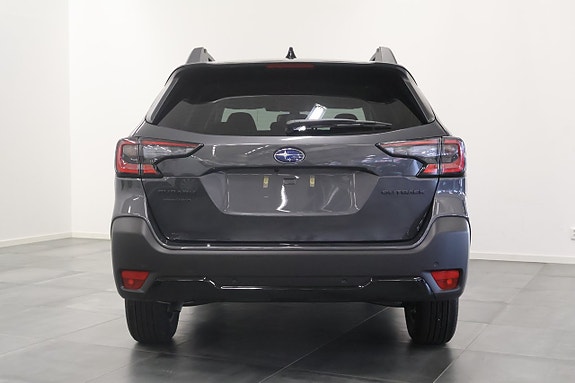Subaru Outback 3 of 5