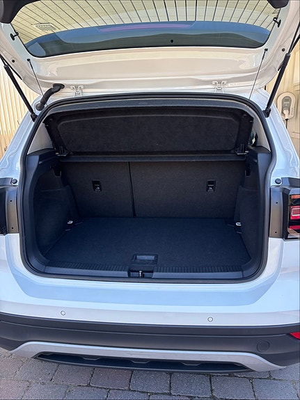 Volkswagen T-Cross 8 of 9