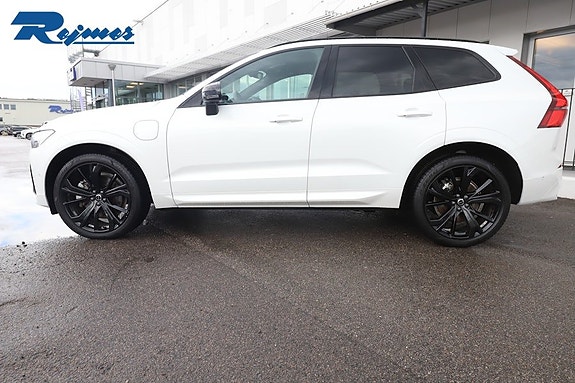 Volvo XC60 3 of 5