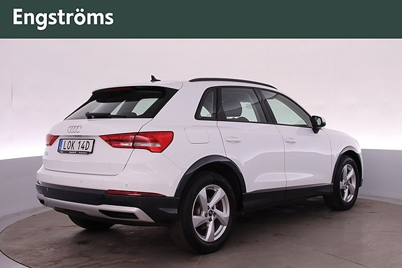 Audi Q3 3 of 5