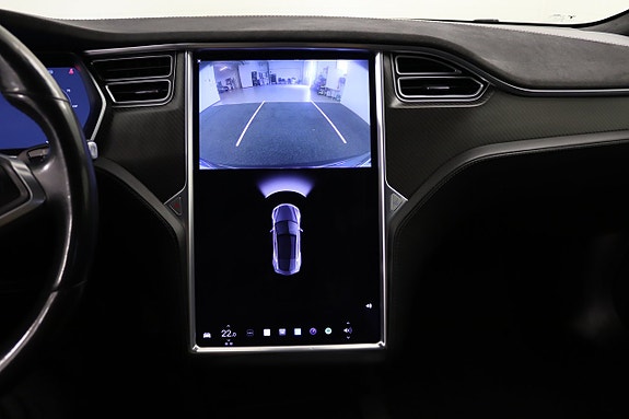 Tesla Model S 25 of 30