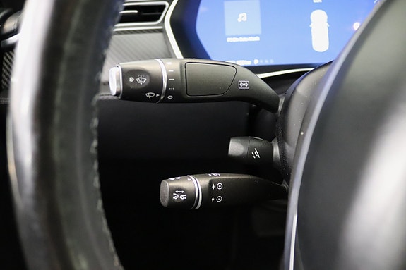 Tesla Model S 26 of 30