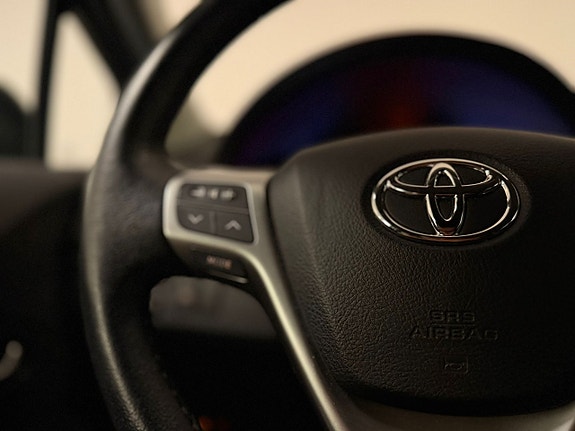 Toyota Avensis 15 of 22