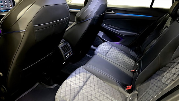 Volkswagen Golf I 11 of 23